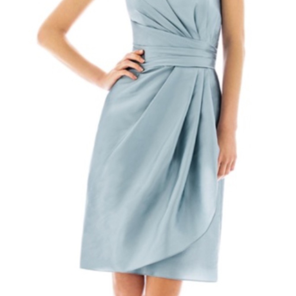 NWT~ Alfred Sung cocktail dress. (Silver-gray)